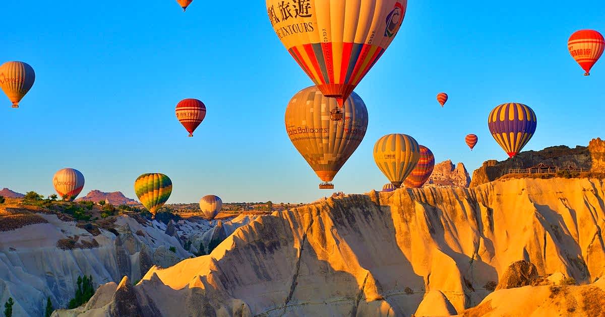 İzmir Çıkışlı Kapadokya Turu Fiyatları 2026 — Detaylı Rehber